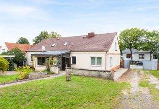 Anwesen mit Gartenterrasse