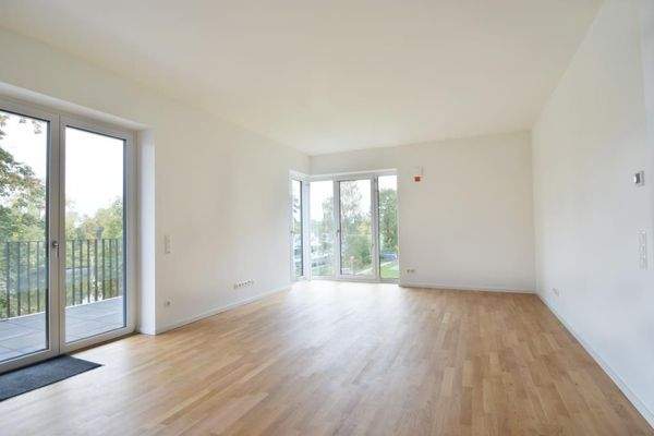 Lichterfüllter Wohn- und Essbereich