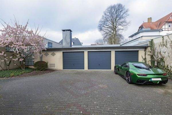 Garage für 3 PKW - Einrichtungsbeispiel