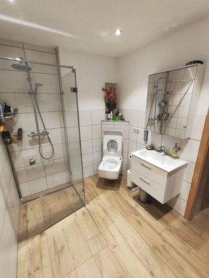 barrierefreies Badezimmer im EG