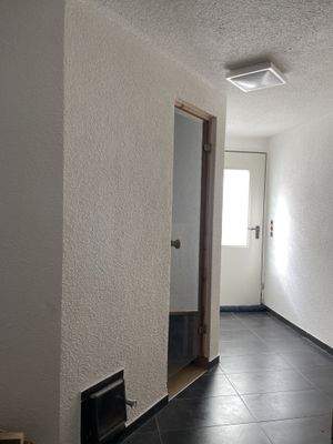 separater Eingang zum Keller 