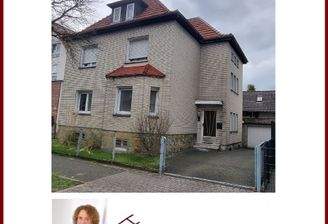 zentral, ruhig, großes Grundstück