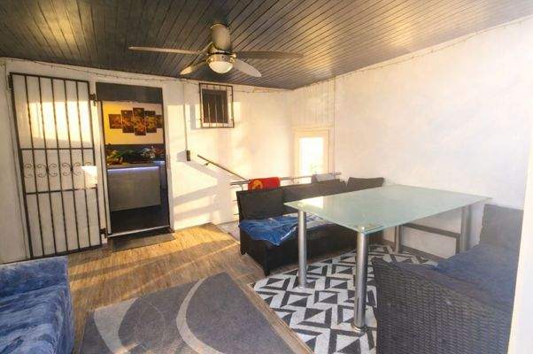 überdachte Terrasse