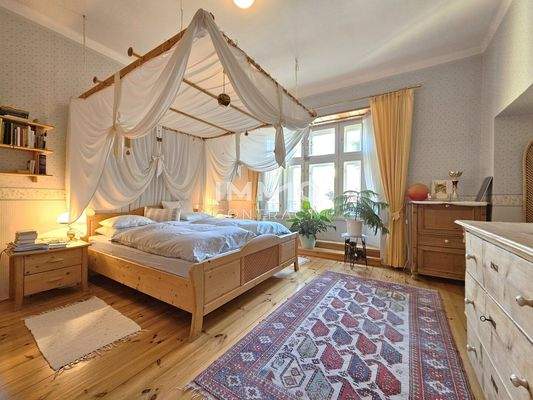 Haupthaus EG Schlafzimmer