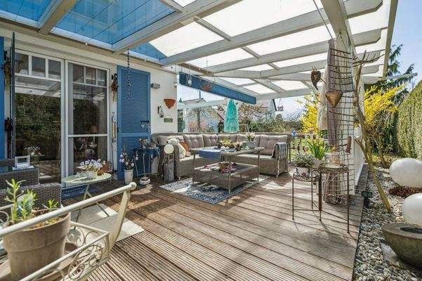 Terrasse in Süd- und Westausrichtung