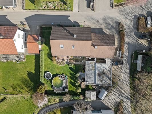 Wohn-und Geschäftshaus Außenansicht - Vogelperspektive