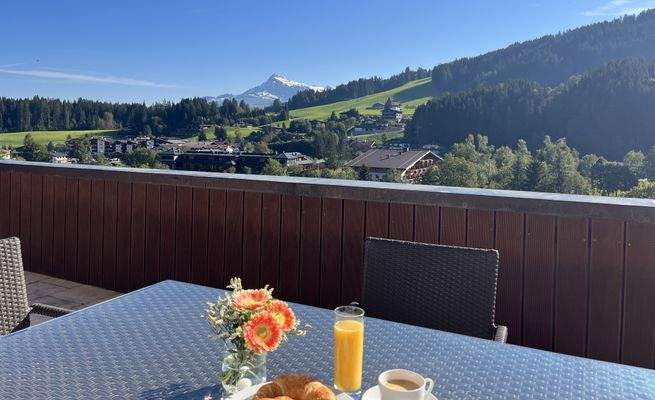 Frühstücksterrasse.JPG