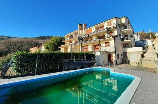 Herrliche Aussicht auf die Umgebung und das Meer