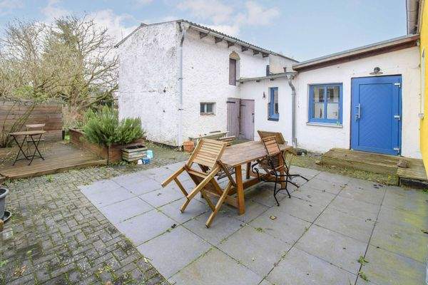 Innenhof + Nebengelass