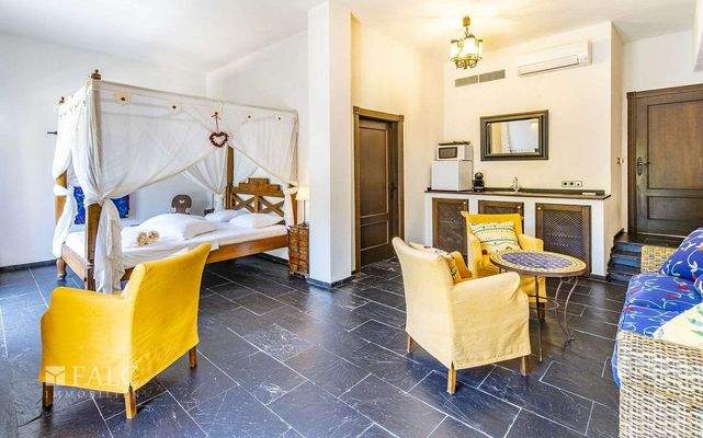 villa-costa-de-la-calma-10