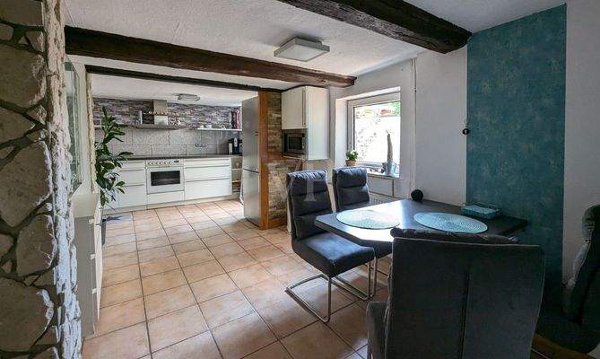 Küche mit Essbereich EG