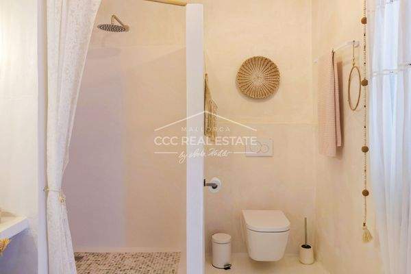 ...ebenerdige Dusche