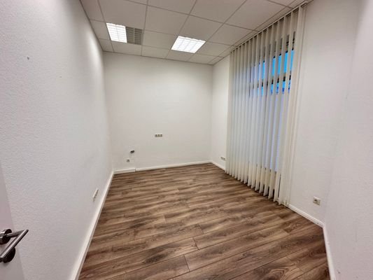 Büro im Erdgeschoss
