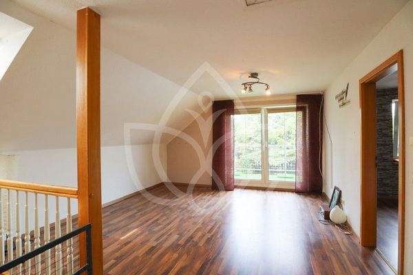 DG - offenes Zimmer 2 mit Balkon