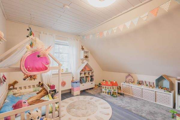 Kinderzimmer Dachgeschoss - Einfamilienhaus 