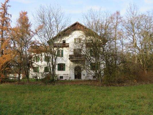 Südansicht mit Hauseingang 