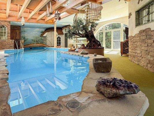 Pool mit Entfeuchtungsanlage 