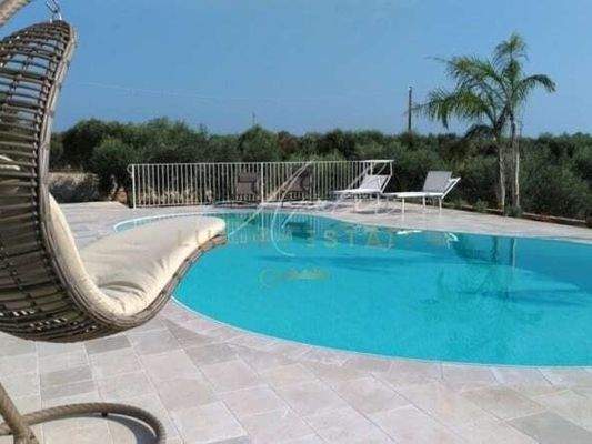 charakteristische Villa mit Pool in Santa Maria di Leuca