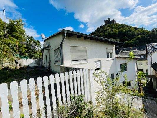 Außen_Eingang Haus 2 mit Terrasse.jpeg