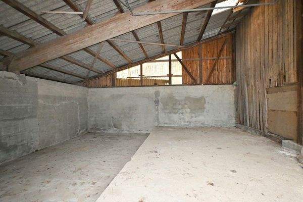 Schuppen 2 von innen