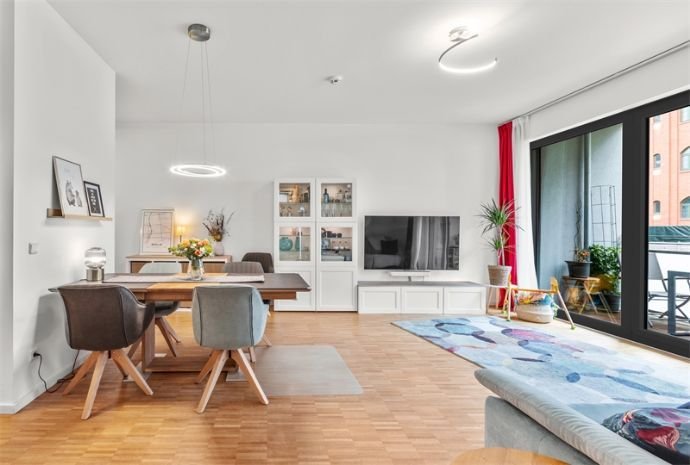 MODERNE 2 Zi.-WOHNUNG MIT WESTBALKON - IN EXKLUSIVEM ECKHAUS - DICHT RÜDESHEIMER PLATZ!