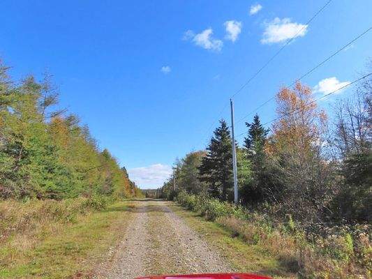Cape Breton - 3,1 Hektar großes See-Ufergrundstück