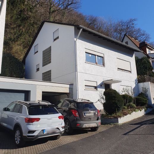 Freistehendes  5 Zi- Einfamilienhaus sucht nette Familie  - in Eppstein, die Perle der Nassauischen Schweiz