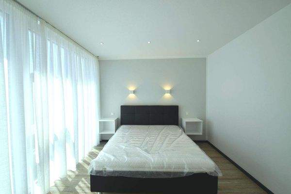 Schlafzimmer (2).JPG