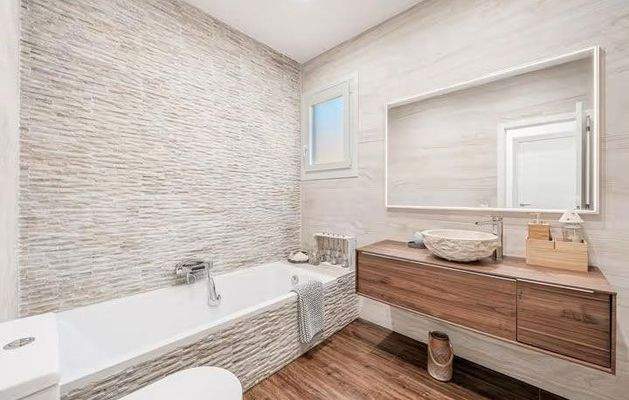 Villa mit Touristenlizenz in Meeresnähe zum Verkauf in Bahía Grande, Mallorca