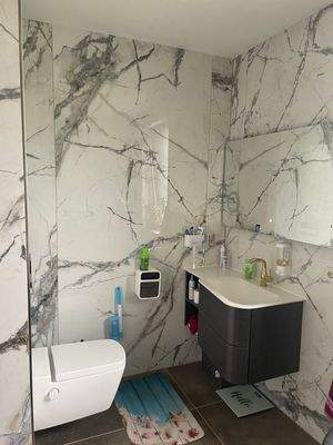 18. Badezimmer OG.JPG