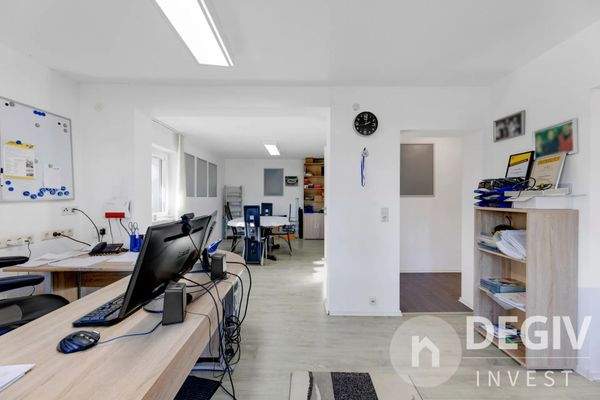 Büro und Besprechung