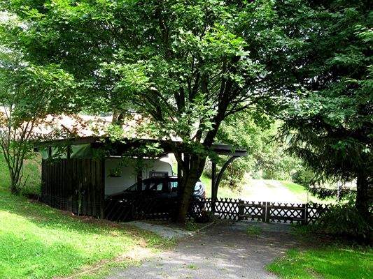 Grundstückseinfahrt