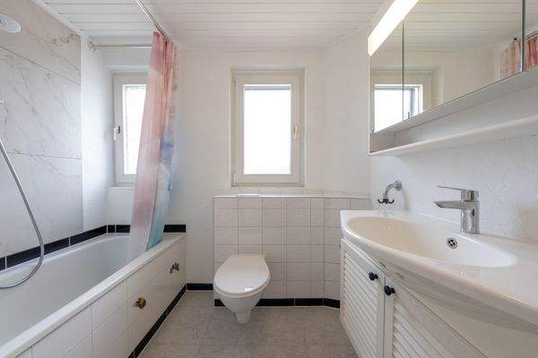 OG Einliegerwohnung  Badezimmer 