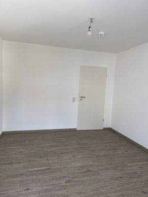 Kinder-/Arbeitszimmer 1