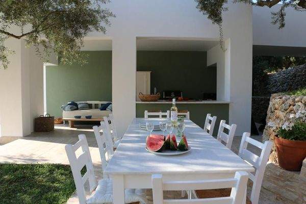 Kreta, Plaka: 2 Luxusvillen mit Tennisplatz, Olivenhain und atemberaubendem Meerblick zu verkaufen