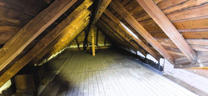 21. Blick auf den Dachboden.jpg