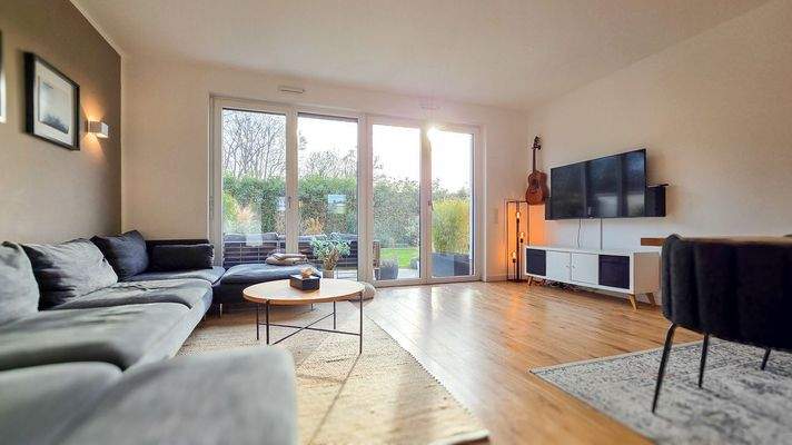 EG: Lichtdurchfluteter Wohnbereich – das Herzstück des Hauses