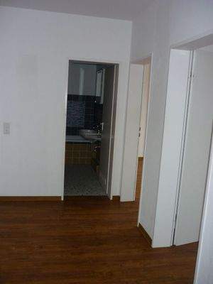 P10905Blick von der Wohnungstür zum  BadBad 95.JPG