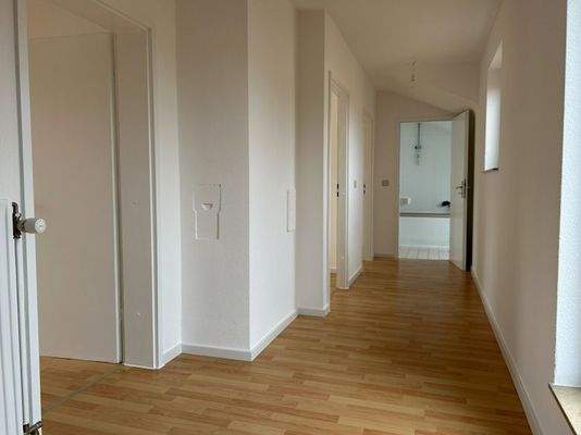 geräumige Diele, DG