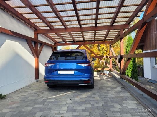 Carport mit Wallbox