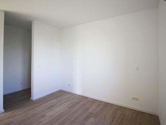 Schlafzimmer mit begehbarem Kleiderschrank