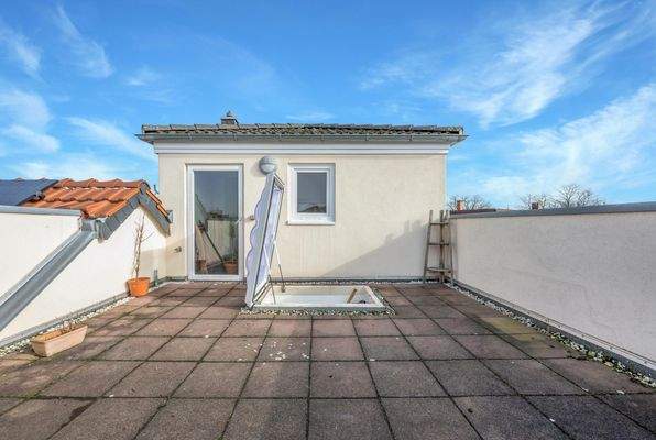 Dachterrasse (Maisonette-Wohnung links)