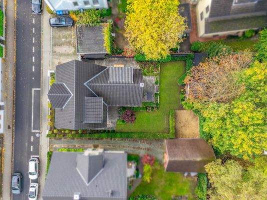 Grundstück und Haus von oben