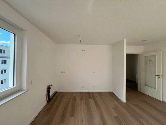 Wohnzimmer mit Küche.jpg