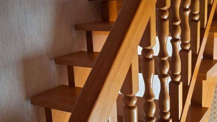 Treppenaufgang zu Speicher