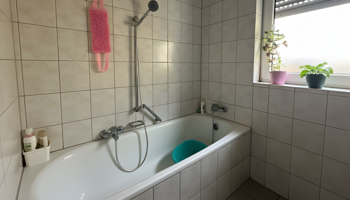 3.WE Badezimmer (1.OG re)