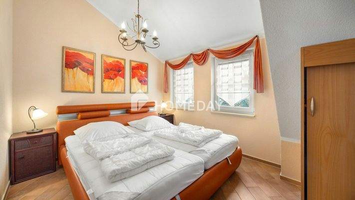 1. OG Schlafzimmer 1