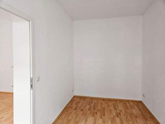 Kleines Zimmer neben WZ.jpg