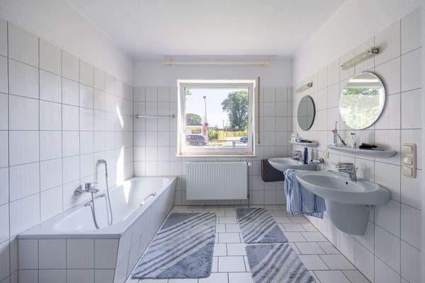 Badezimmer  EG