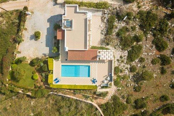 Kreta, Plaka: Einzigartige Villa mit herrlicher Aussicht zu verkaufen